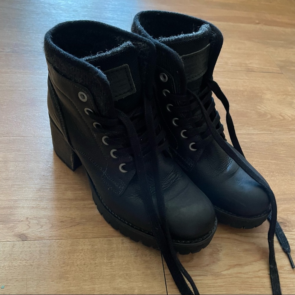 Combat boot heels
